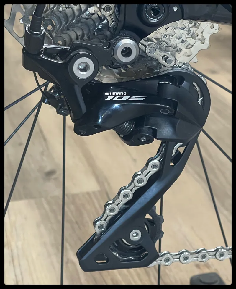 Giant Contend AR 1 Medium Black 2022-6